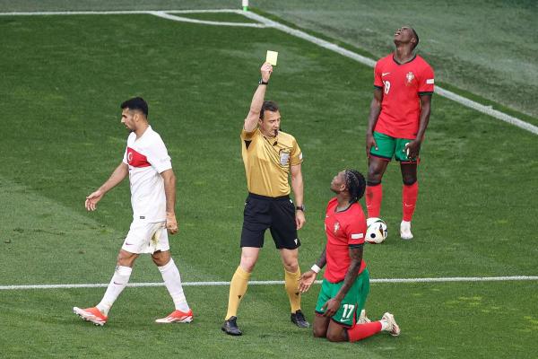 البرتغالي لياو رابع لاعب يتعرض للإيقاف في «يورو 2024»