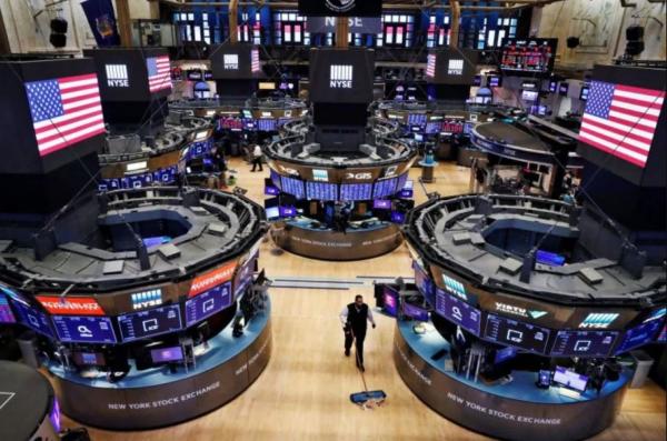 أسهم أمريكا تغلق منخفضة وسط مخاوف حيال الفائدة