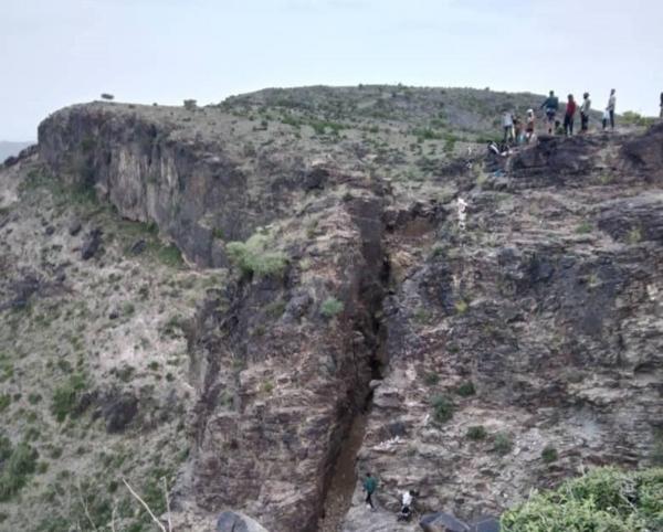   الكنز المفقود يطبق على مواطنين بكهف في ماوية 