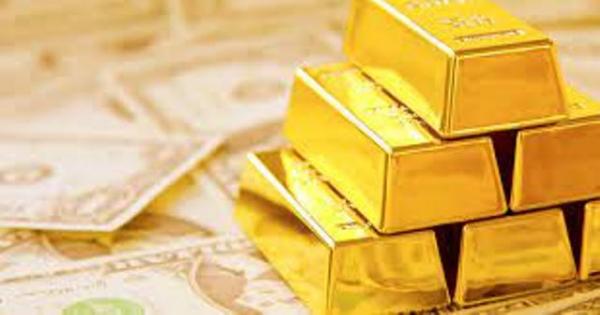 أسعار الذهب ترتفع بعد تحذيرات "ستاندرد اند بورز" بشأن ركود الاقتصاد الأمريكي