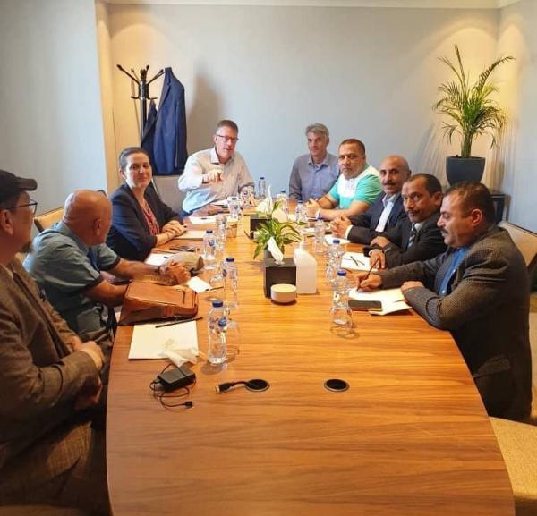 وصول الفريق العسكري الحكومي إلى الأردن لمناقشة تثبيت الهدنة