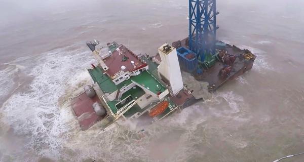 هونج كونج: فرص نجاة 27 شخصا بعد غرق سفينة صينية "ضئيلة"