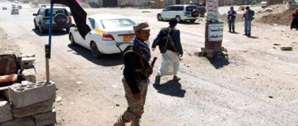 مليشيا الحوثي تعتقل المسافرين على طريق تعز - عدن، لهذه الأسباب...!