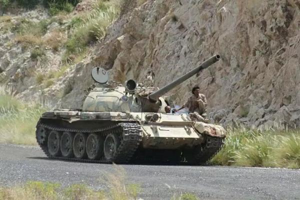 دبابات محور تعز بحاجة الى نزول ميداني من الدفاع والاركان وفضح المستور