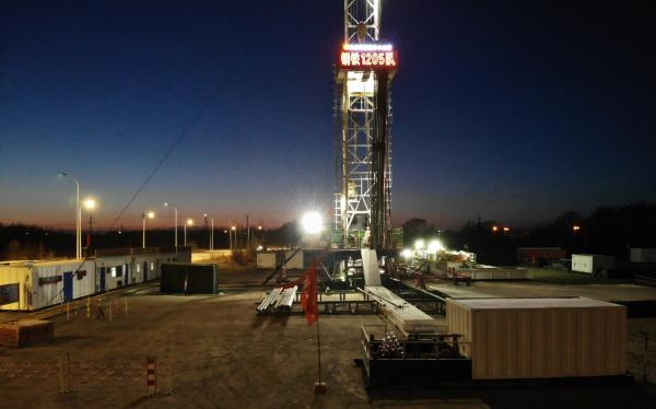 ارتفاع أسعار النفط بعد بيانات أمريكية