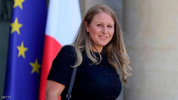 تعرف على نادية حي.. مغربية الأصل في حكومة فرنسا الجديدة