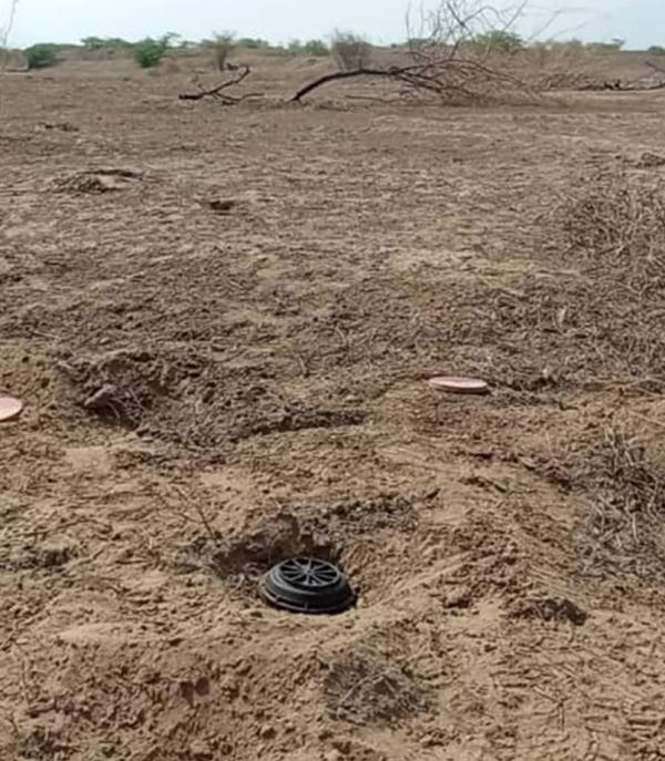 استشهاد امرأة وإصابة طفلة بلغم حوثي في الحديدة 