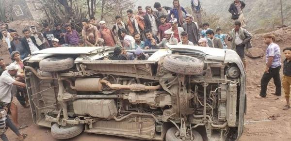 وفاة وإصابة 16 شخصاً في حادث مروري بصنعاء
