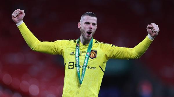 حارس مرمى مانشستر يونايتد يودع جماهيره بكلمات "مؤثرة".. والنادي ومدربه يعلقان