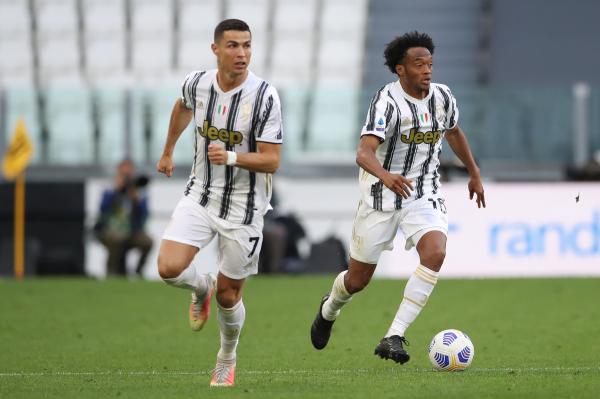 نجم اليوفي السابق: رونالدو يمنعني من الانتقال إلى النصر