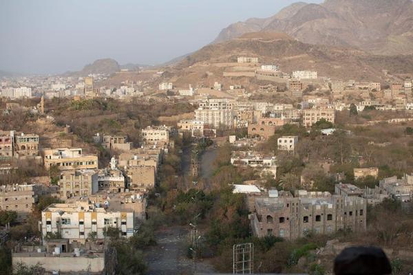 الحكومة: حصار مليشيا الحوثي لمدينة تعز حولها إلى سجن كبير