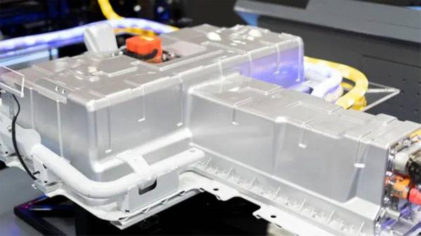 وداعاً لاستبدال البطاريات.. ابتكار مذهل يُغيّر مستقبل السيارات الكهربائية!