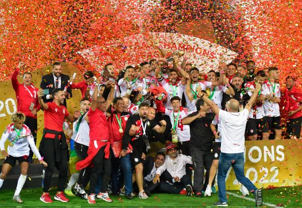 الوداد أفضل ناد أفريقي والشناوي أفضل لاعب داخل القارة
