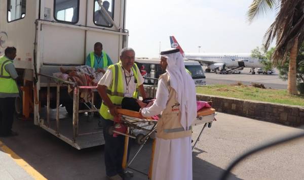 الإمارات تنقل 31 من جرحى الضالع والساحل الغربي للعلاج في الهند