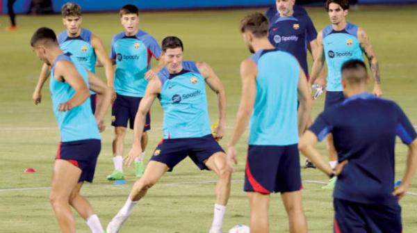 هل إنفاق برشلونة المتهور في سوق الانتقالات هو للحفاظ على أسطورته؟