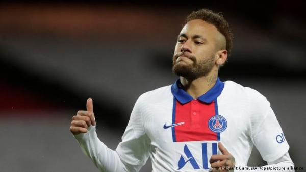 هل يرحل أم يبقى؟ نيمار يحسم مستقبله مع باريس سان جيرمان