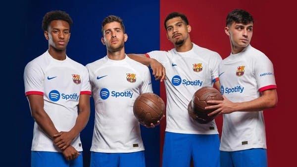 برشلونة يكسر "تابوهاً" عمره 44 عاماً بصورة "الراحل"