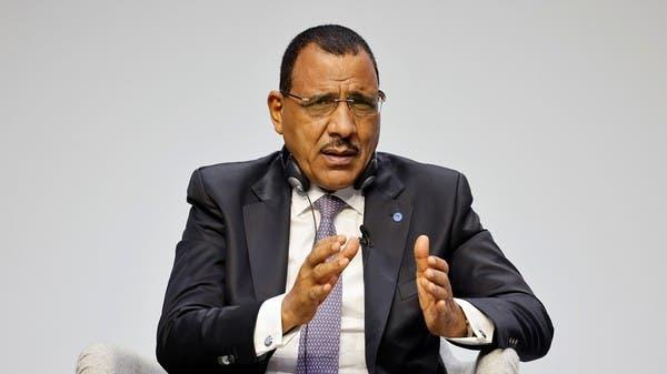 داخل قصره.. الحرس الرئاسي في النيجر يحاصر الرئيس