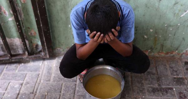 غزة.. 100 غارة إسرائيلية ومقتل 25 فلسطينيا بينهم 13 من طالبي المساعدات