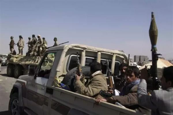 مليشيا الحوثي تجرد القبائل من الأسلحة خشية من أي انتفاضة قادمة
