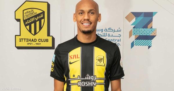نجم ليفربول ينضم إلى الاتحاد السعودي.. ما قصة "النمور تعبر"؟