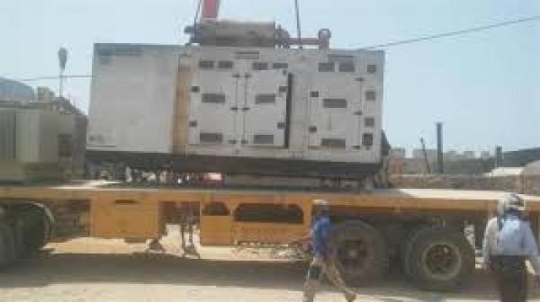 مليشيا الحوثي تنهب محولات كهرباء مأرب 