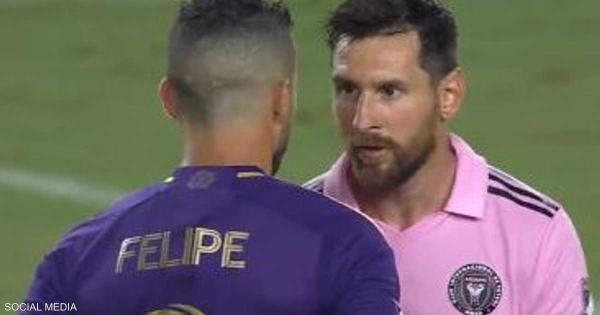 ماذا حدث بين ميسي واللاعب البرازيلي على أرض الملعب؟
