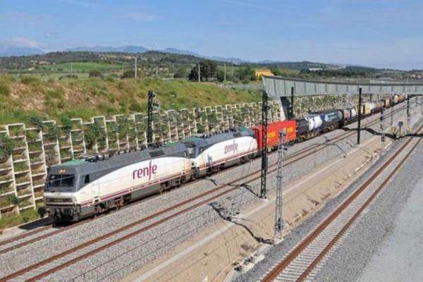 إسبانيا تستورد الحبوب الأوكرانية بالقطار