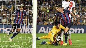في افتتاح الدوري.. تعثر برشلونة وعرض "محبط" من ليفاندوفسكي