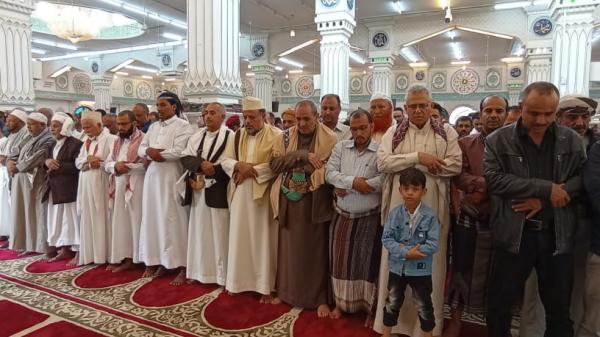 محافظة تعز تودع أحد اعلامها المتميزين الدكتور عبدالحكيم مكارم 