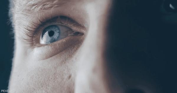 ما العلامات المبكرة للخرف التي تظهر في العيون؟