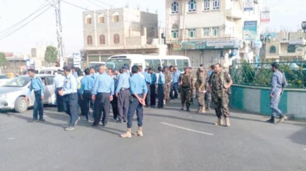  حملات ابتزاز تنفذها مليشيا الحوثي ضد مالكي السيارات