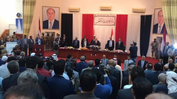 بيان هام للكتلة البرلمانية الجنوبية بشأن أحداث عدن توجه فيه دعوة مفاجئة للرئيس هادي وهذا هو موقفها من الشرعية والانتقالي – (نص البيان)