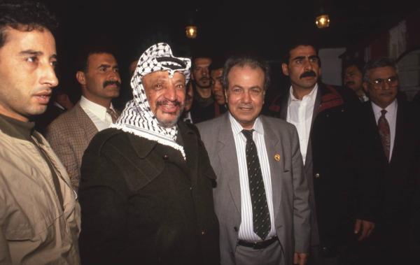 رحيل القدومي... رفيق عرفات وعباس ومعارض اتفاق «أوسلو»