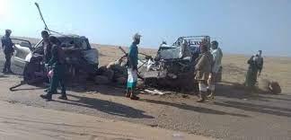 لحج..عصابة مسلحة تتقطع لسائق شاحنة في رأس العارة وتنهب الحمولة 