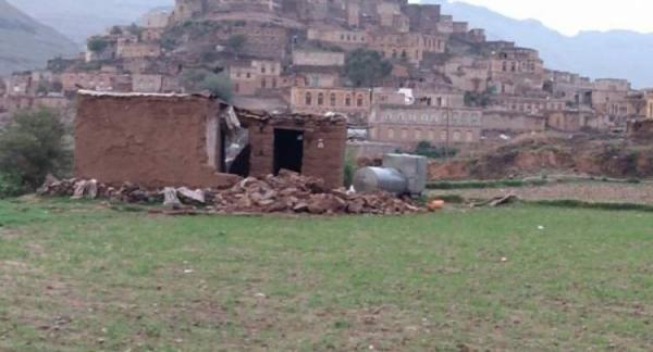 إب..انهيار منازل مواطنين نتيجة الأمطار الغزيرة بمديرية السدة