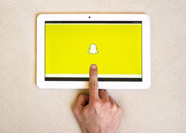 بعد 13 عاماً من الانتظار... «سناب شات» تطلق تطبيقها على «آيباد»