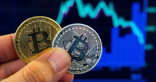 بتكوين تهبط بأكثر من 6 بالمئة إلى ما دون 60 ألف دولار