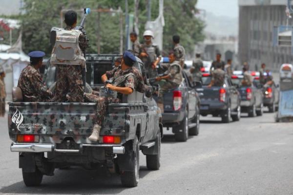 الإصلاح  يفخخ القوات الخاصة في ريف تعز بالمئات  من عناصره