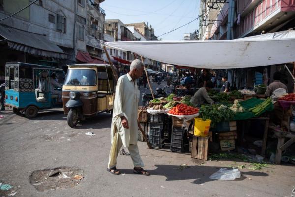 لتخفيف تداعيات الفيضانات.. باكستان تدرس استيراد الخضروات من‭ ‬الهند