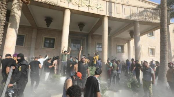 «التعاون الإسلامي» تحث الأطراف العراقية على ضبط النفس ووقف العنف