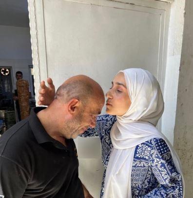 شابة أردنية تثير تفاعلاً واسعاً وتنقذ والدها من الإفلاس