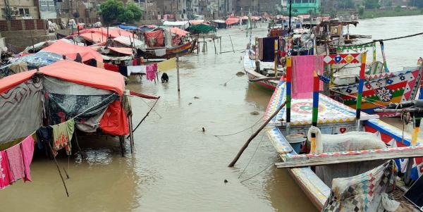 ارتفاع حصيلة الفيضانات في باكستان إلى 1162 قتيلا