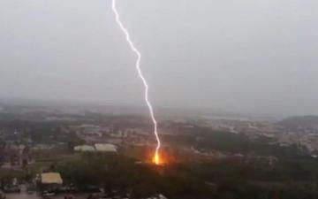 مقتل راعية أغنام بصاعقة رعدية في أبين