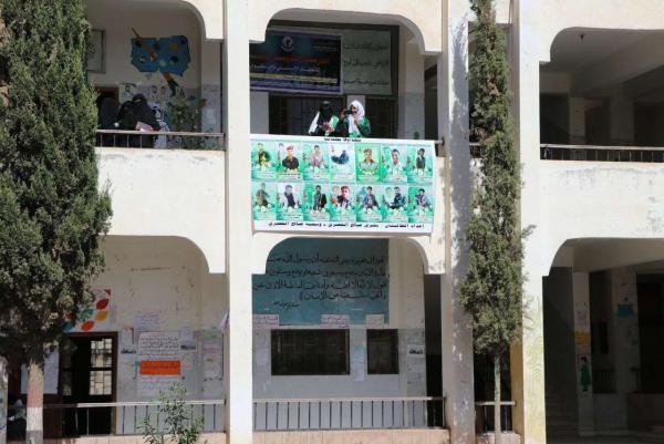 حصة أسبوعية لتكريس الطائفية فرضتها مليشيا الحوثي على طالبات المدارس الحكومية