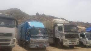 جمرك الراهدة يعيد جمركة المركبات وينهب المسافرين بذريعة التهريب