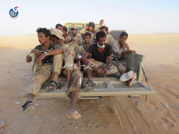 انهيار مريع للمليشيا.. الجيش يكشف أعداد  الأسرى  الحوثيين خلال أيام