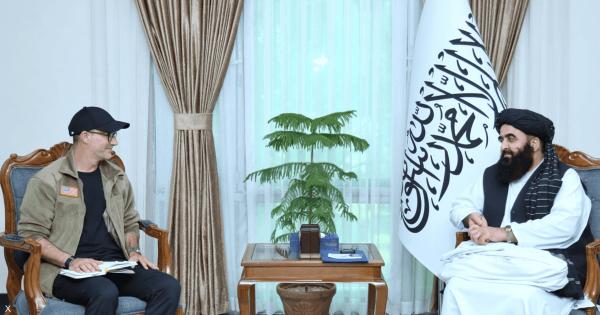طالبان تعلن اتفاقا مع مبعوثي ترامب على تبادل الأسرى