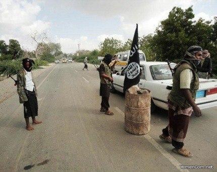 "القاعدة" يهرب المختطفين الأممين إلى خارج أبين