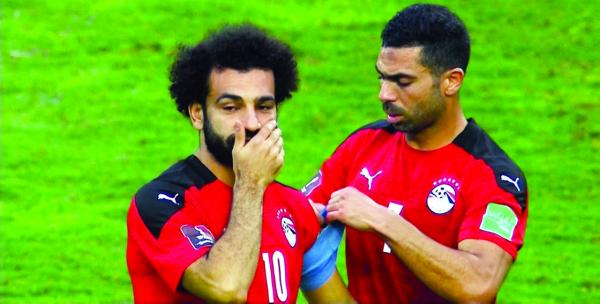 أزمة شارة القيادة تتجدد في معسكر «الفراعنة»